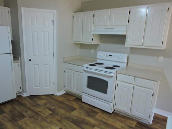 Building Photo - 4738 Connor Dr