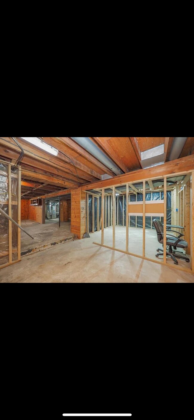Building Photo - 5147 Fordham Ave