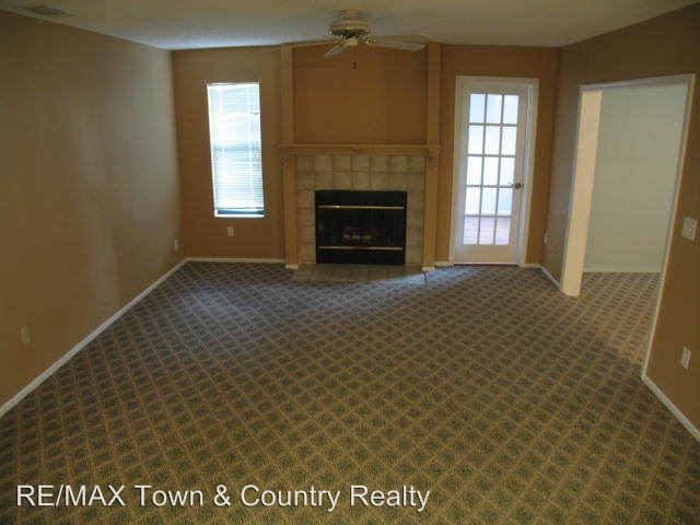 Building Photo - 3 br, 2 bath House - 459 Stillwater Dr