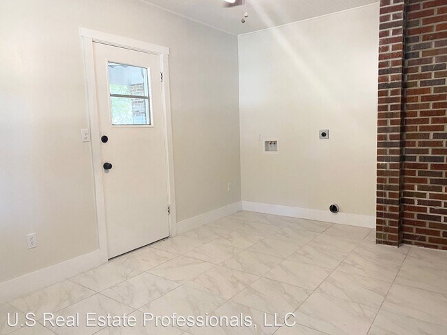 Building Photo - 3 br, 2 bath House - 113 E Wilson Ave