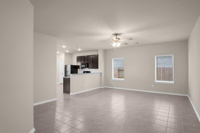 Foto del edificio - 702 French Lavender Ln