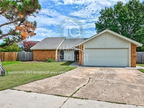 Photo - West Norman 3 Bed 2 Bath Home!