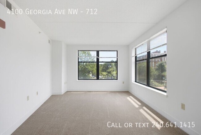 Foto del edificio - 4100 Georgia Ave NW