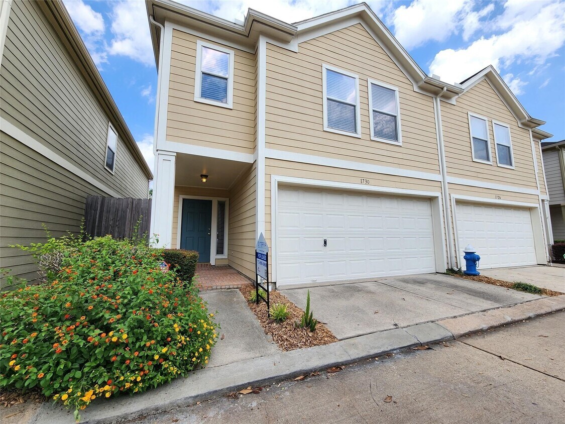 Foto principal - 1730 Redwing Ridge Dr