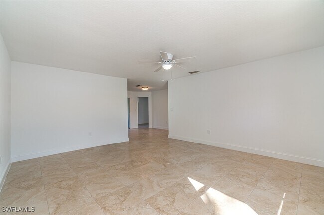 Foto del edificio - 145 Glenholm Ave