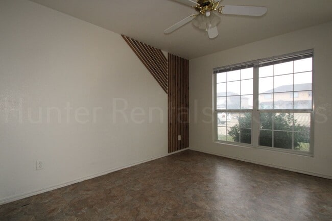 Building Photo - 4401 Alan Kent Dr
