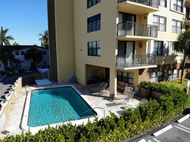 Foto del edificio - 801 N Ocean Blvd