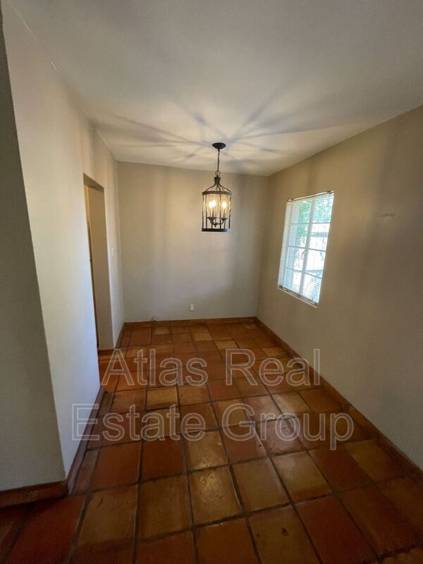 Building Photo - 734 W McDowell Rd