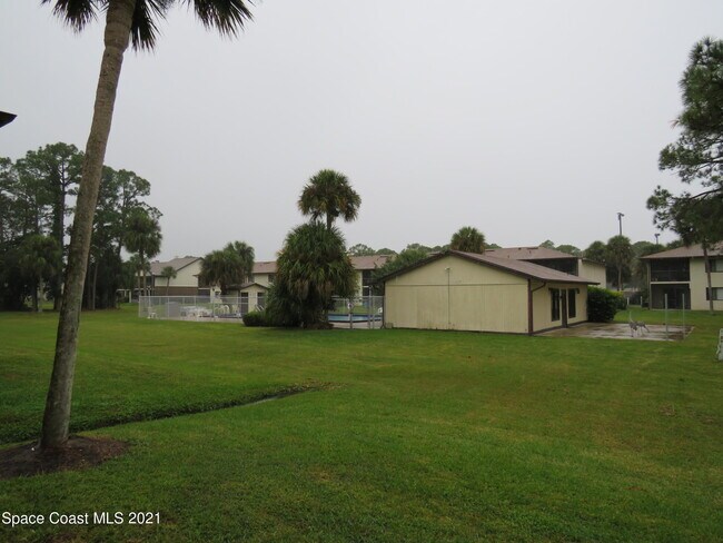Building Photo - 1515 Huntington Ln