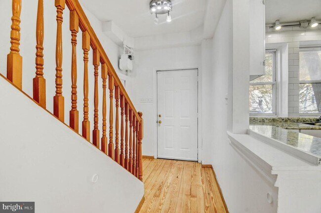 Foto del edificio - 470 Ridge St NW