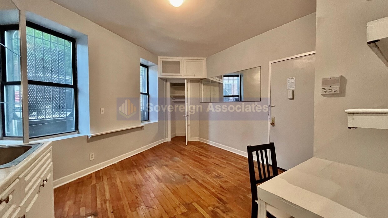 Primary Photo - 150 Haven Avenue