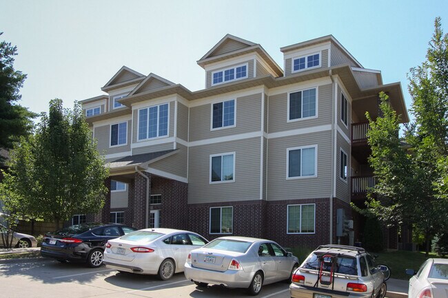 Building - 1820 W Benton St