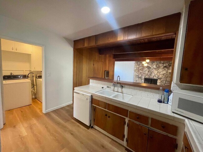 Foto del edificio - 11466 Culver Park Dr