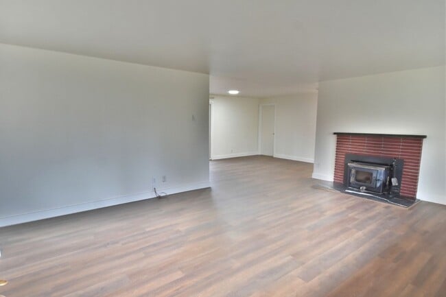 Foto del edificio - 3Bd/2Ba Everett House