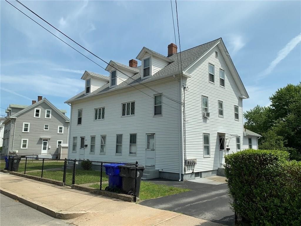 Primary Photo - 749 Providence St