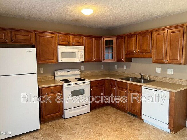 Building Photo - 3803 Freeman Rd