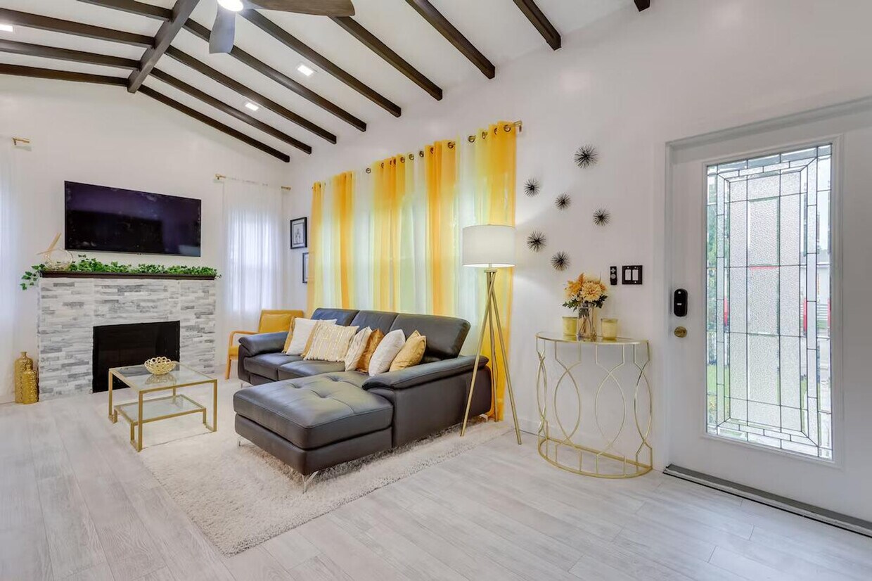 Foto principal - 774 NW 49th St