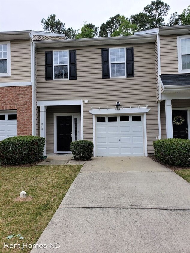 Primary Photo - 3 br, 2.5 bath House - 348 Anterbury Drive