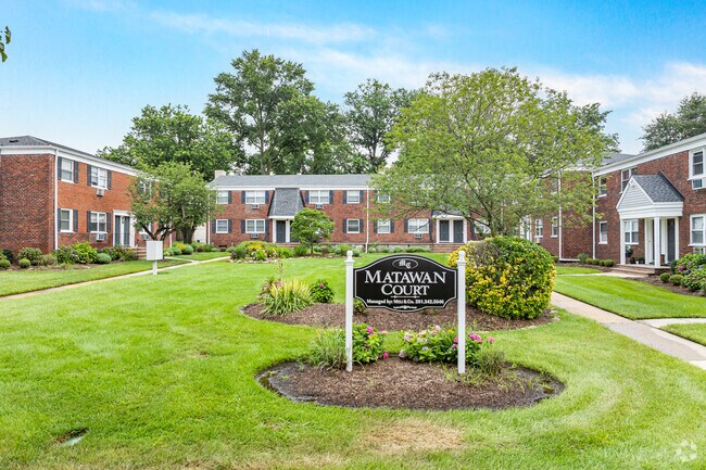 Alternar - Matawan Court Apartments