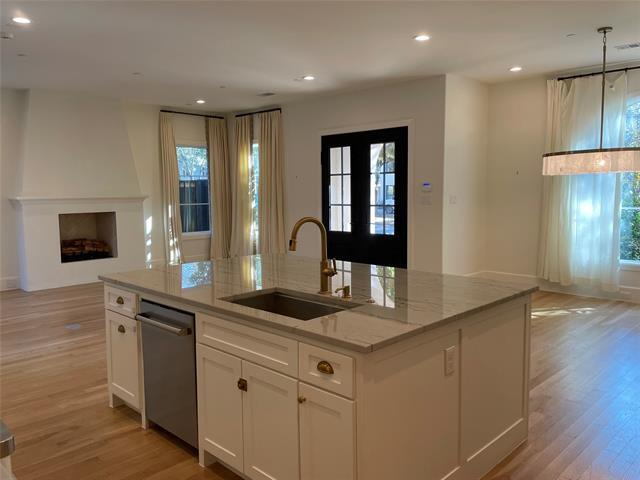 Building Photo - 4544 Westway Ave