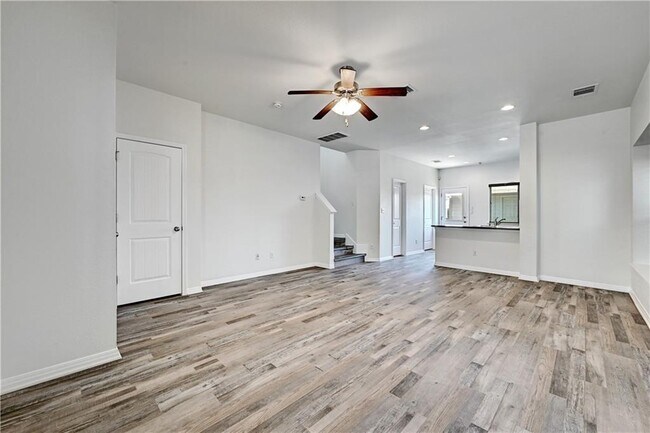 Building Photo - 4625 Esper Ln