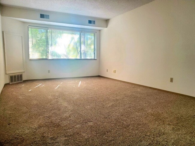 Interior Photo - The Grove of White Bear Lake