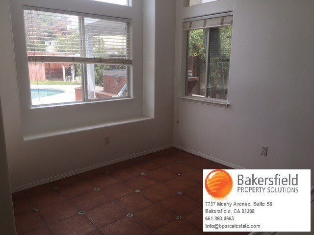 Building Photo - 14424 Kathleen Ave