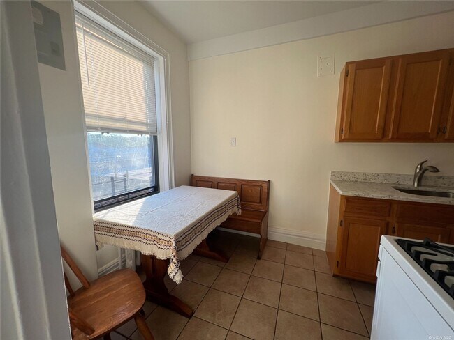 Foto del edificio - 8300 Talbot St