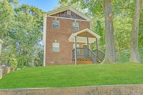 Building Photo - 1408 Willow Trail SW