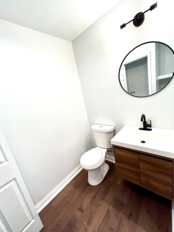 Building Photo - 211 Hawkes Ave