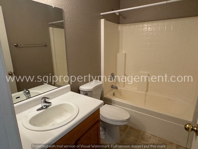 Foto del edificio - 12457 W Via Camille