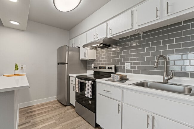 Building Photo - Alegria Apartment Homes