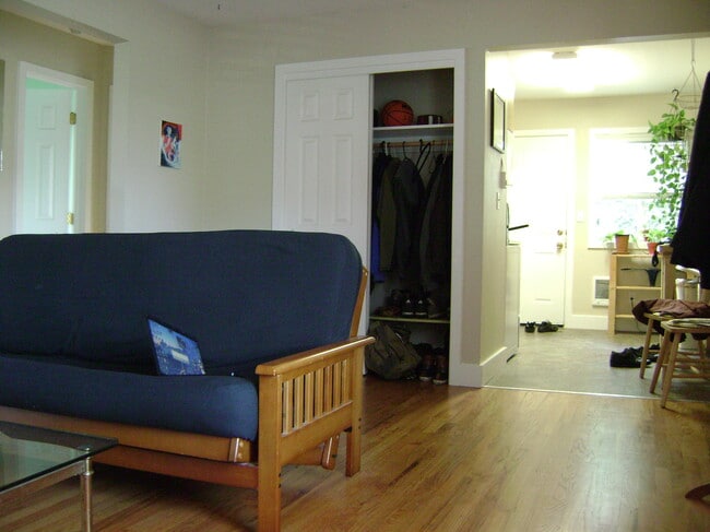 Building Photo - 4435 SE 57th Ave