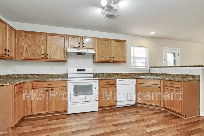 Foto del edificio - 2134 Cindy Creek Ln