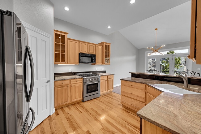 Photo - 31008 Big Bear Dr Townhome