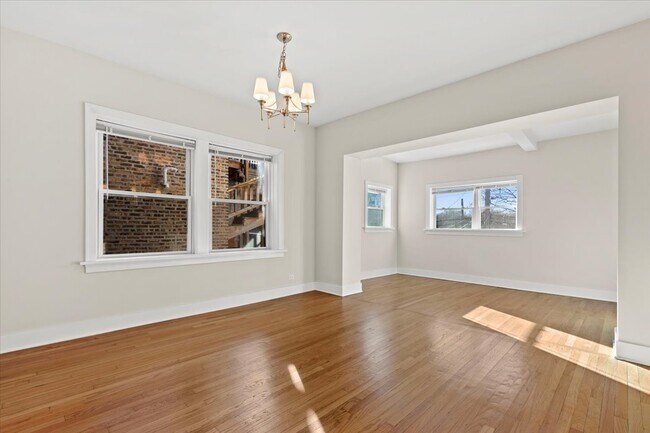 Foto del edificio - 4912 N Washtenaw Ave