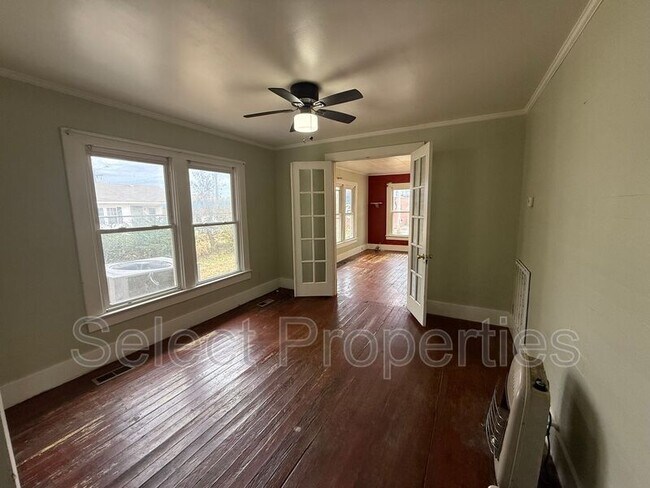 Foto del edificio - 1300 Aggie Rd