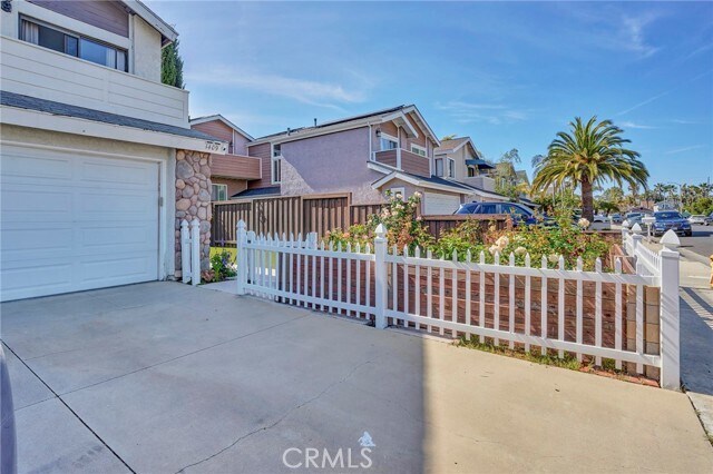Foto del edificio - 1409 Lakeside Ln