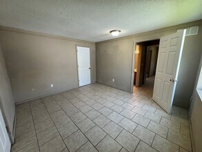 Building Photo - 507 Grover St