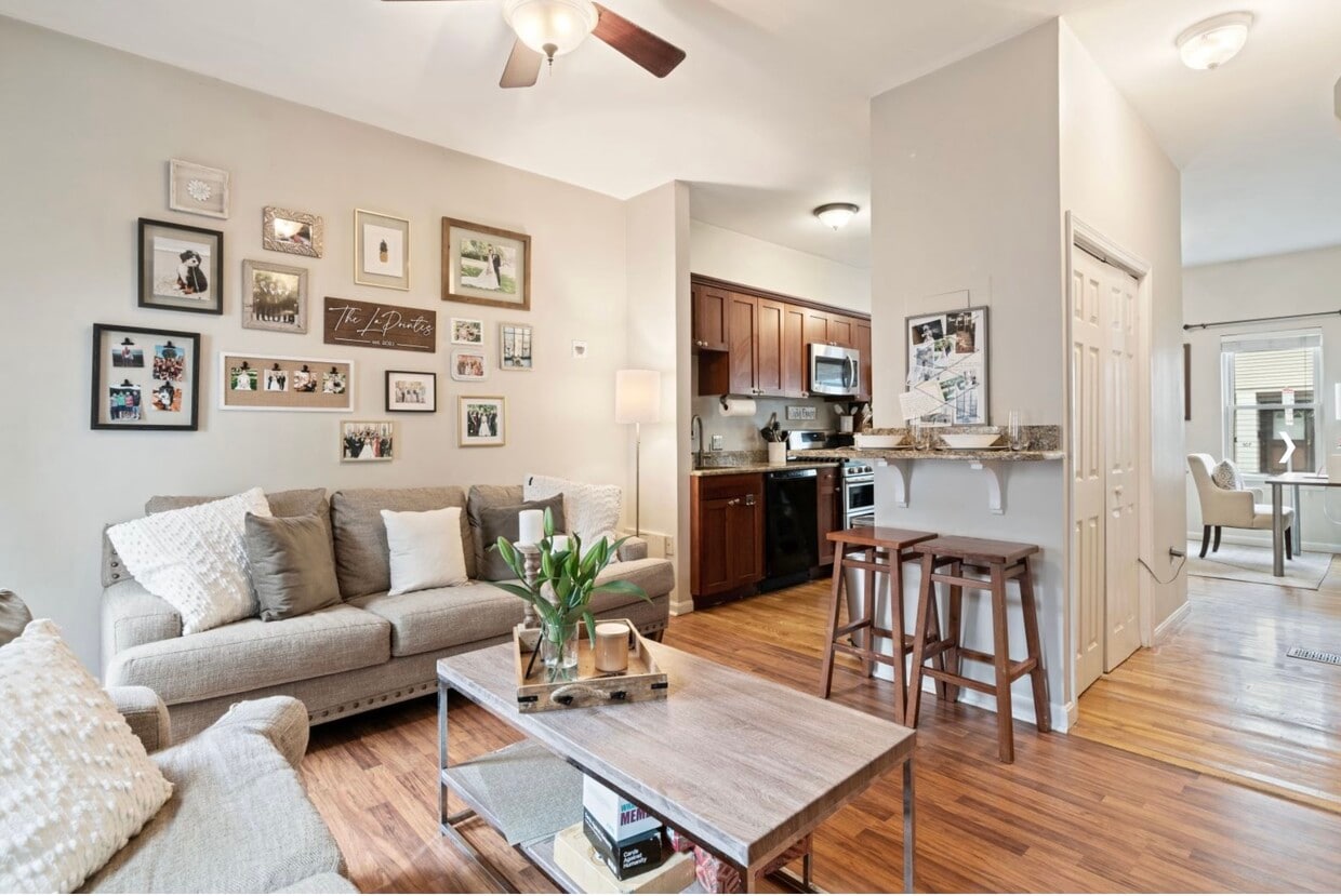 Primary Photo - 506 E 8th St