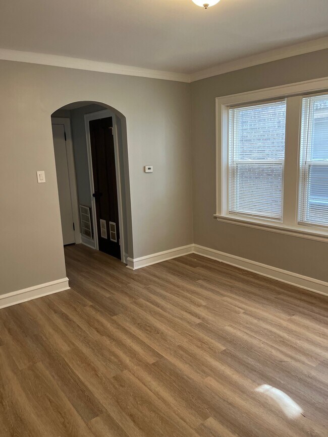 Foto del edificio - 5749 N Rockwell St