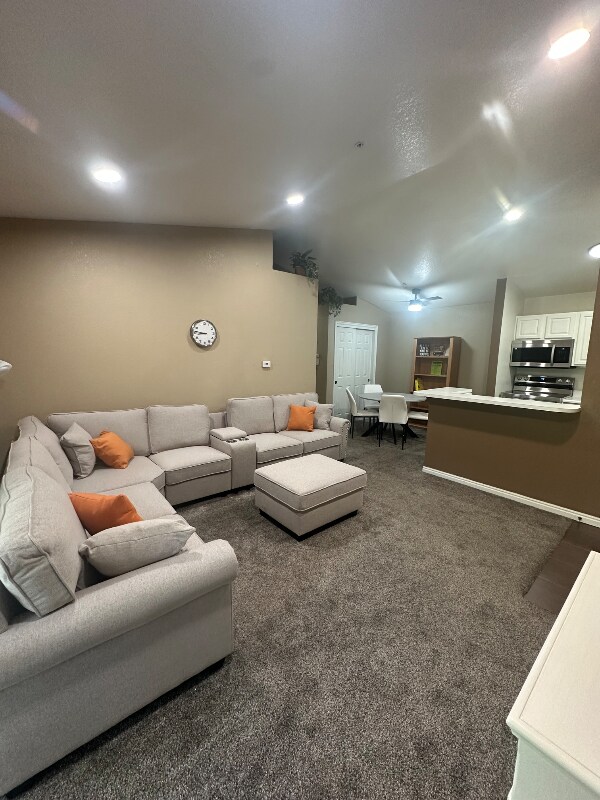 Foto del edificio - 108 W 1230 N St