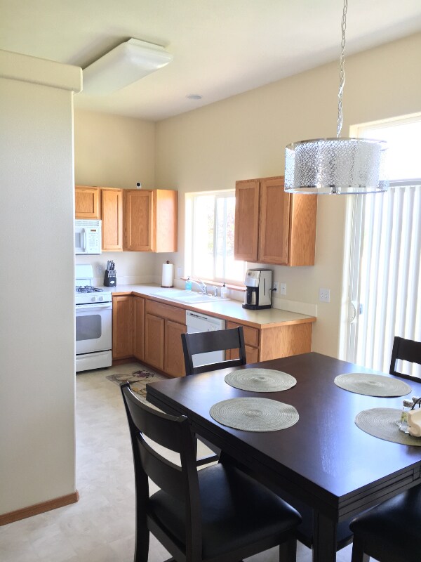 Building Photo - 7364 Courcelles Pkwy