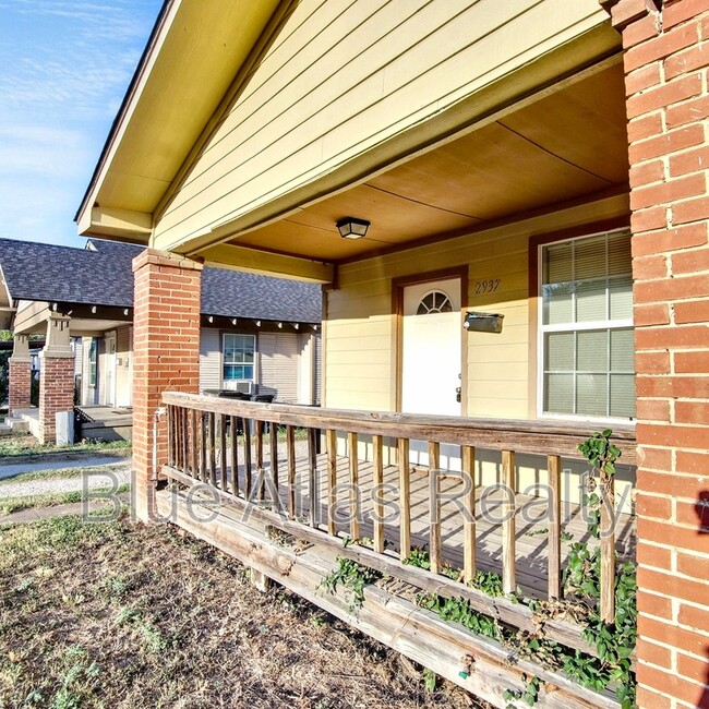 Building Photo - 2937 S Adams St