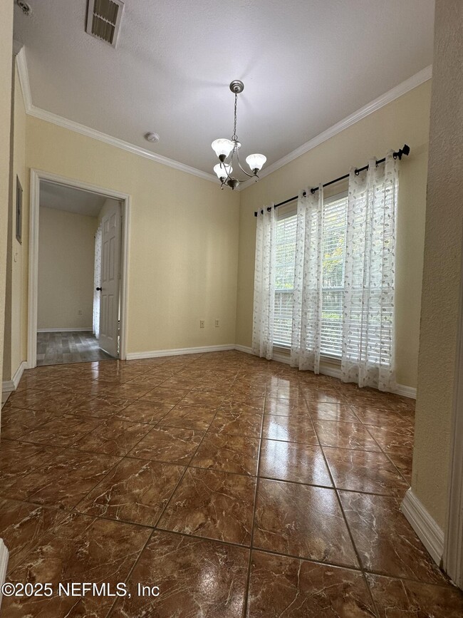 Building Photo - 7800 Point Meadows Dr