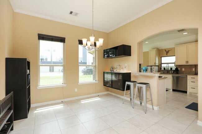 Foto del edificio - 6615 Goldspier St