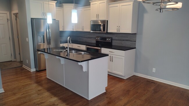 Kitchen - 5814 Princess Margaret Dr