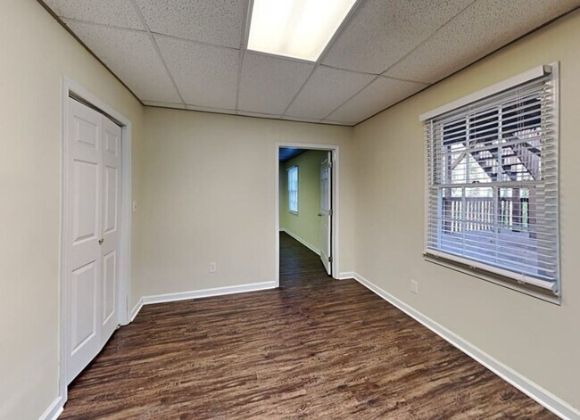 Building Photo - 2281 Spin Drift Way