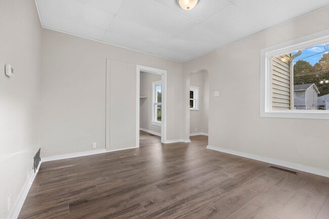 Building Photo - 109 S Attica Rd