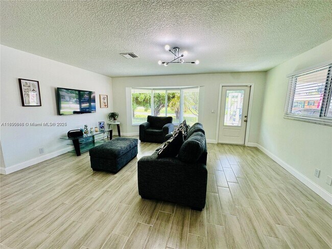 Foto del edificio - 3511 Quentin Ave
